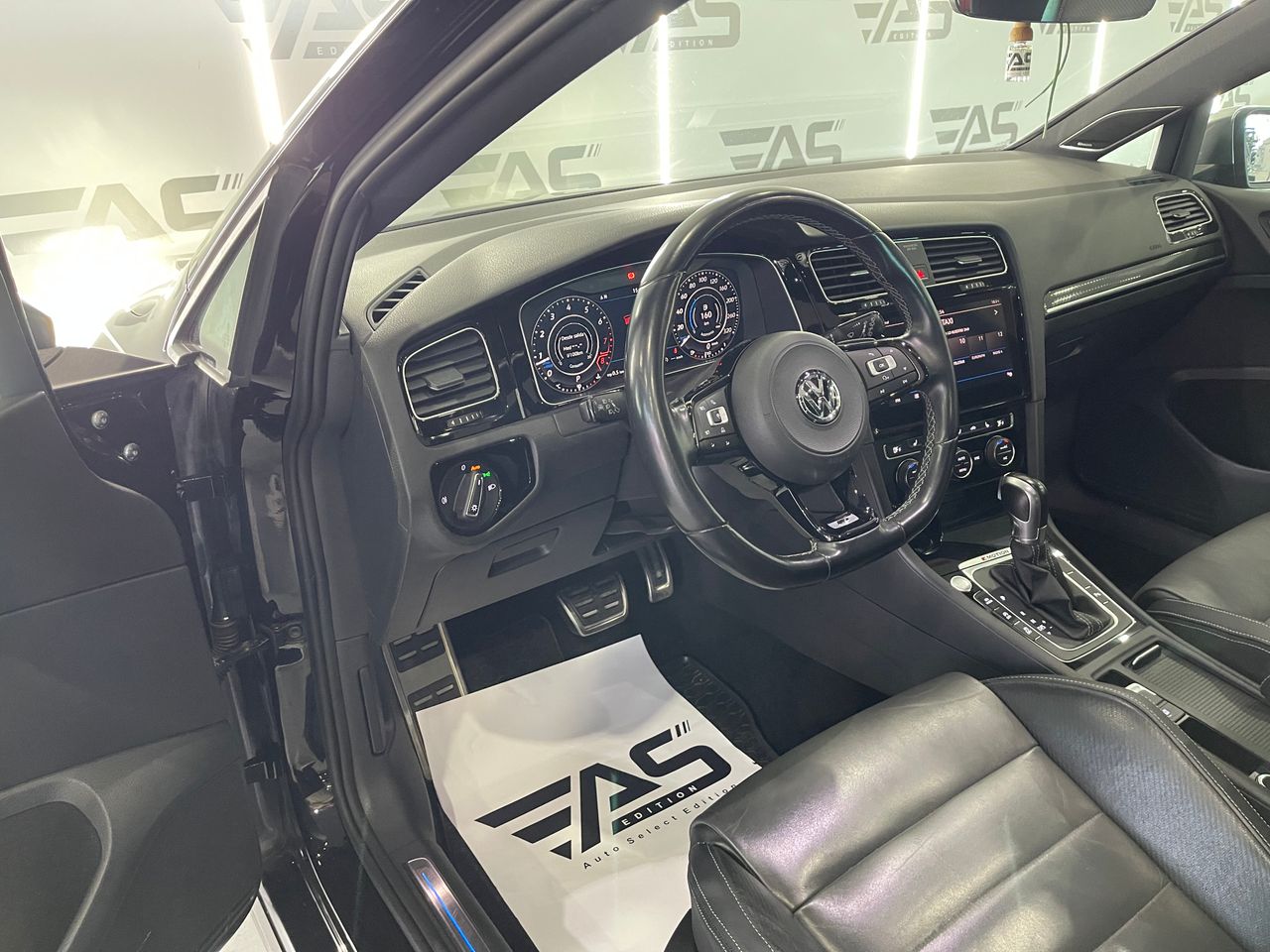 Imagen 154 del Volkswagen Golf en Auto Select Edition, Figueres