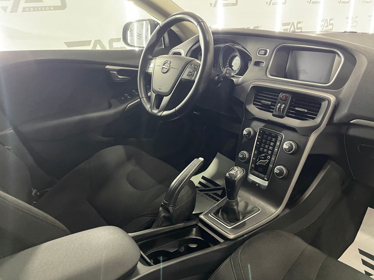 Imagen 101 del Volvo V40 en Auto Select Edition, Figueres