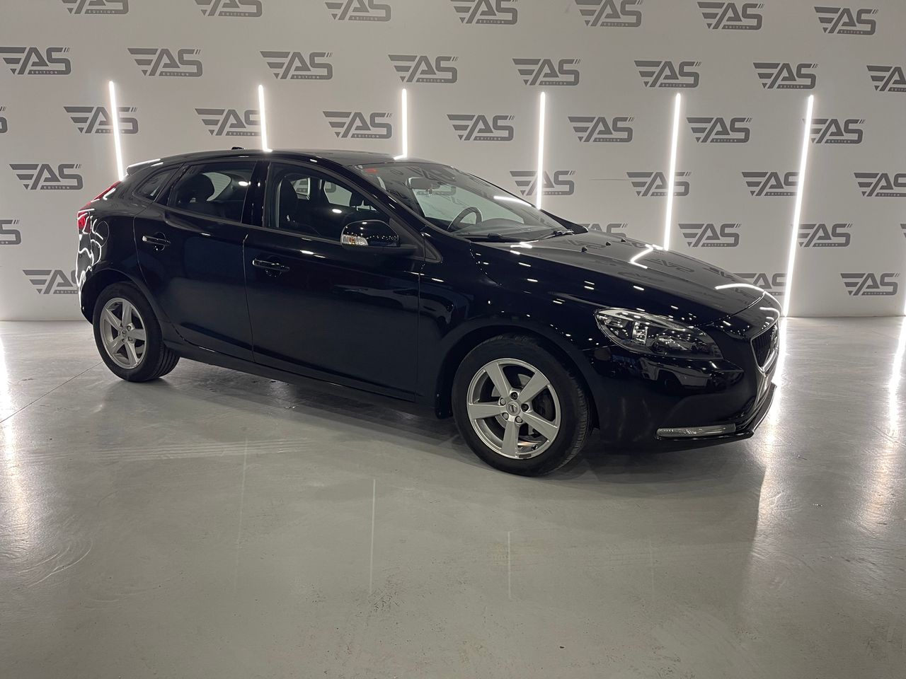 Imagen 3 del Volvo V40 en Auto Select Edition, Figueres