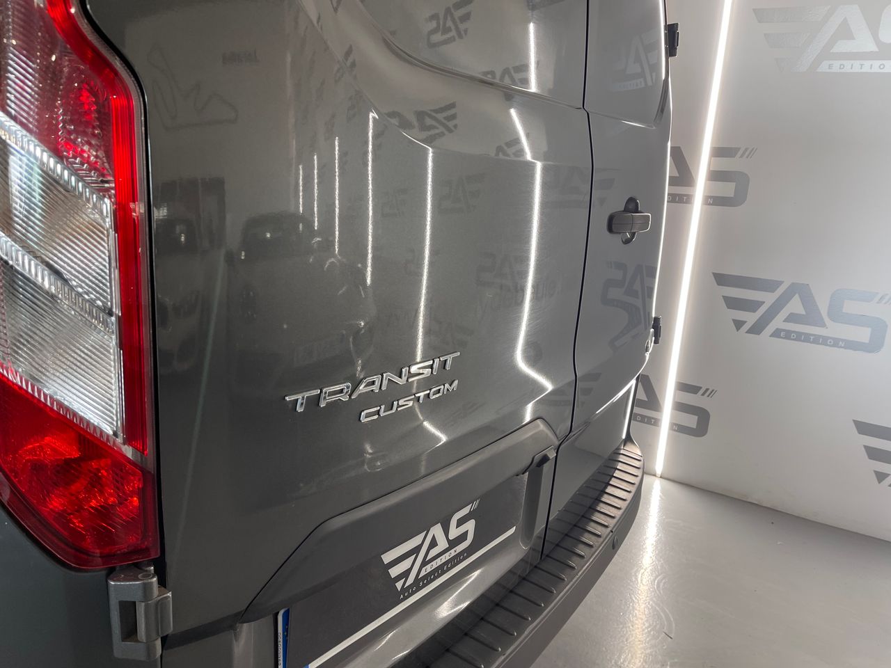 Imagen 30 del Ford Tourneo Custom en Auto Select Edition, Figueres