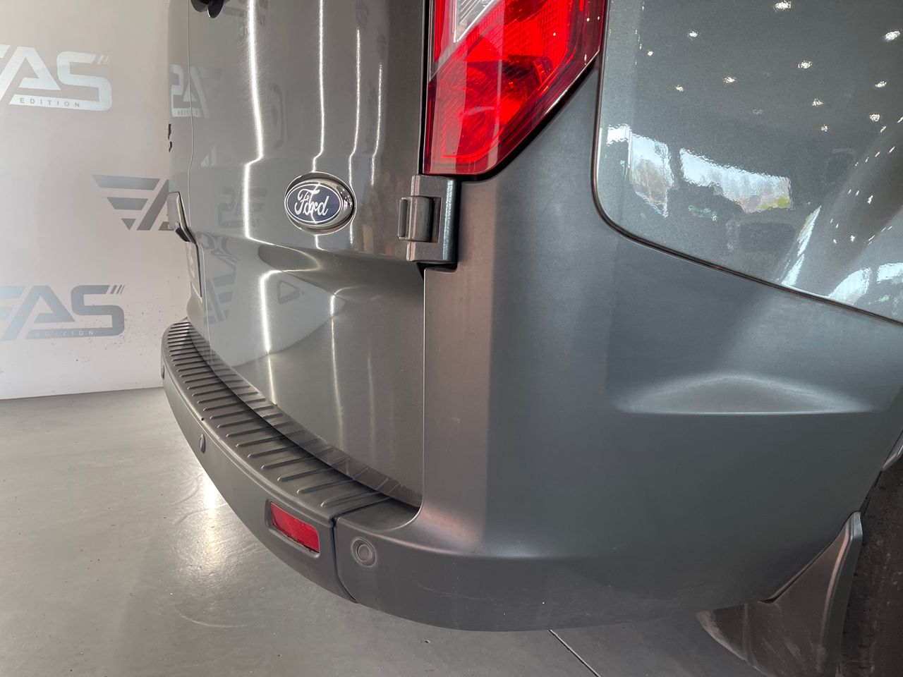 Imagen 18 del Ford Tourneo Custom en Auto Select Edition, Figueres