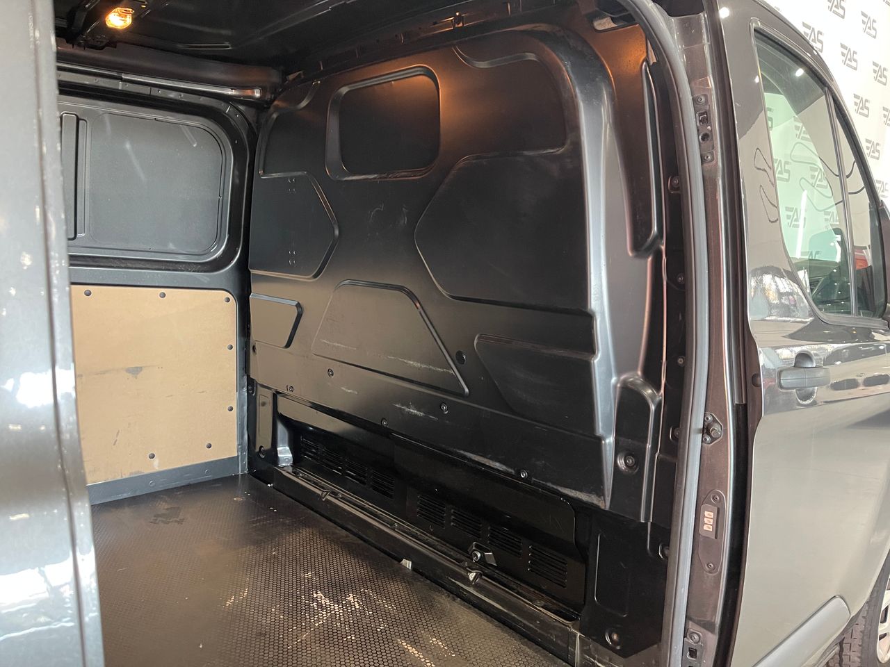 Imagen 57 del Ford Tourneo Custom en Auto Select Edition, Figueres