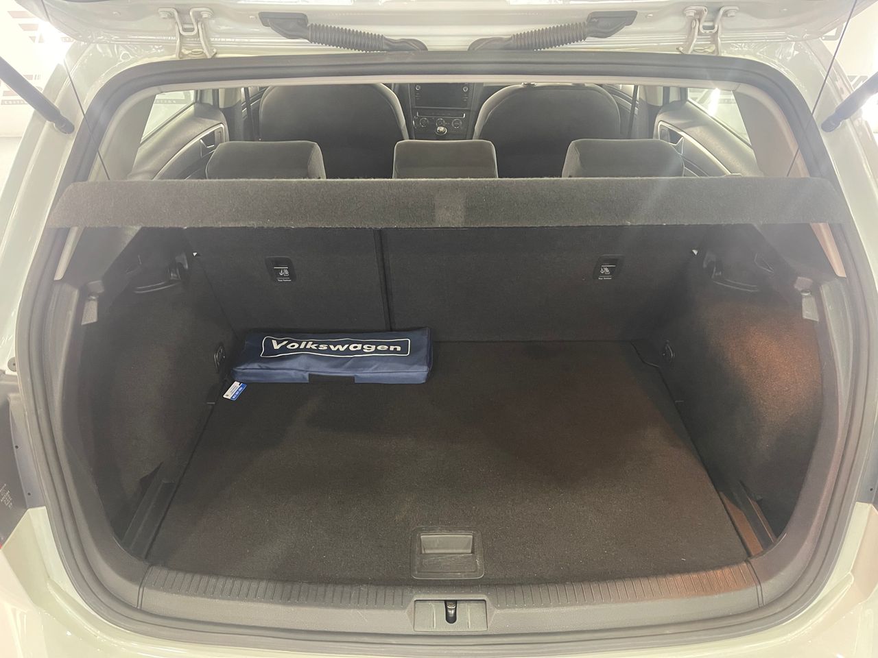 Imagen 55 del Volkswagen Golf en Auto Select Edition, Figueres