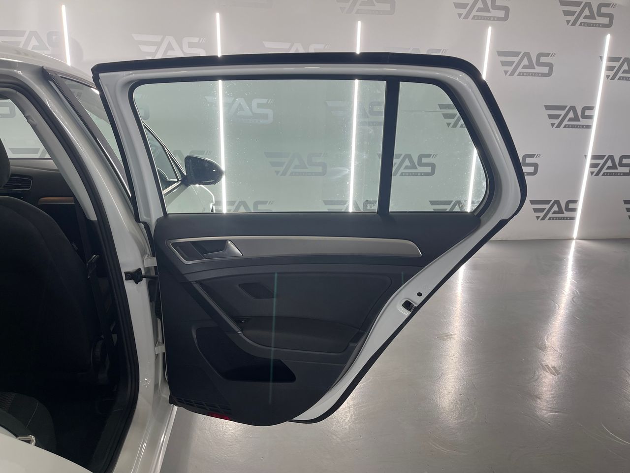 Imagen 104 del Volkswagen Golf en Auto Select Edition, Figueres