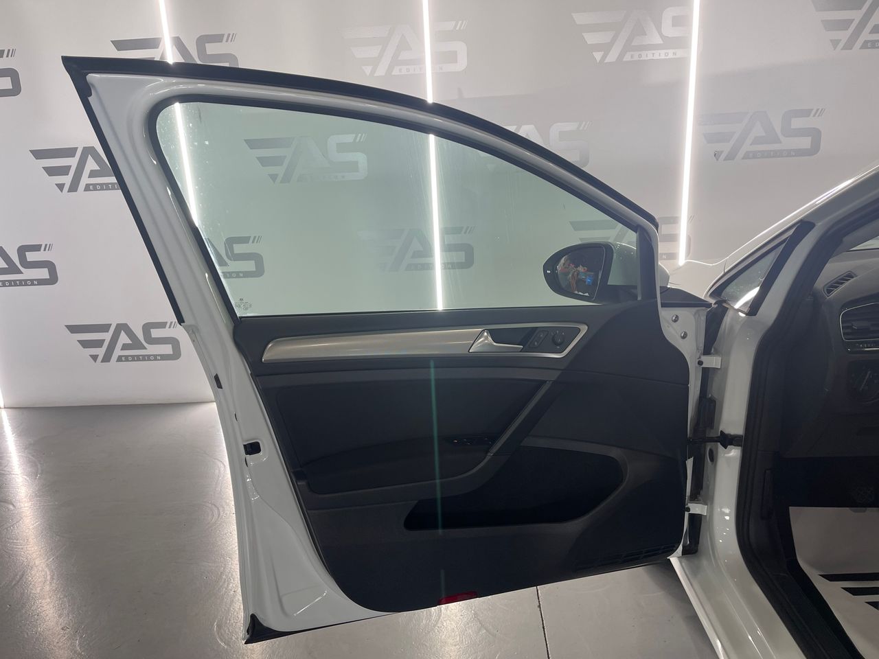 Imagen 70 del Volkswagen Golf en Auto Select Edition, Figueres