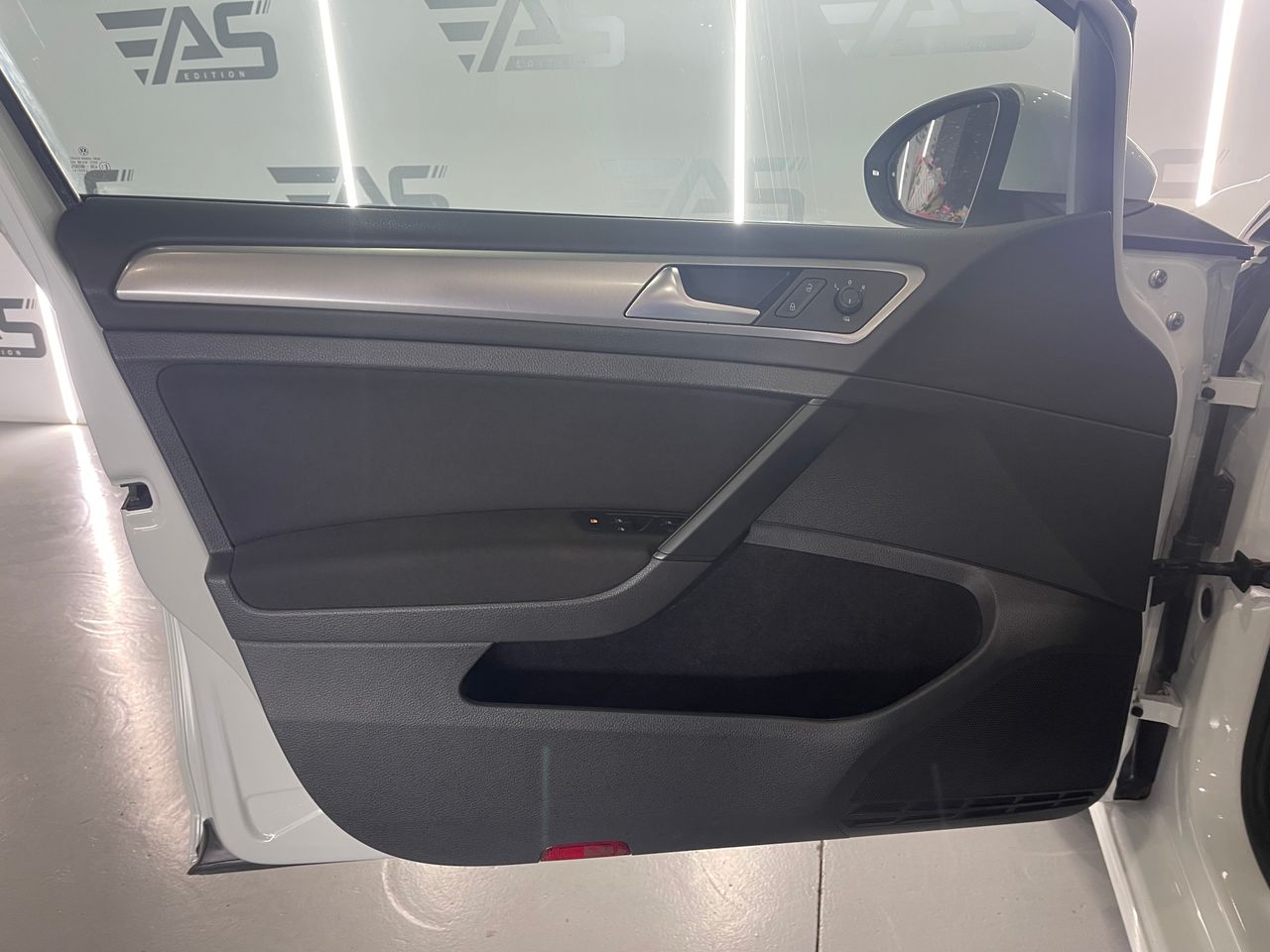 Imagen 71 del Volkswagen Golf en Auto Select Edition, Figueres