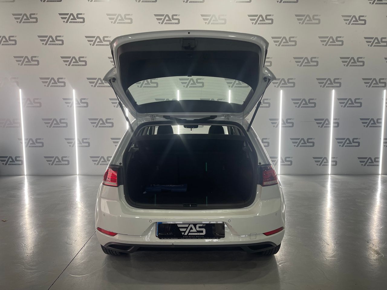 Imagen 54 del Volkswagen Golf en Auto Select Edition, Figueres