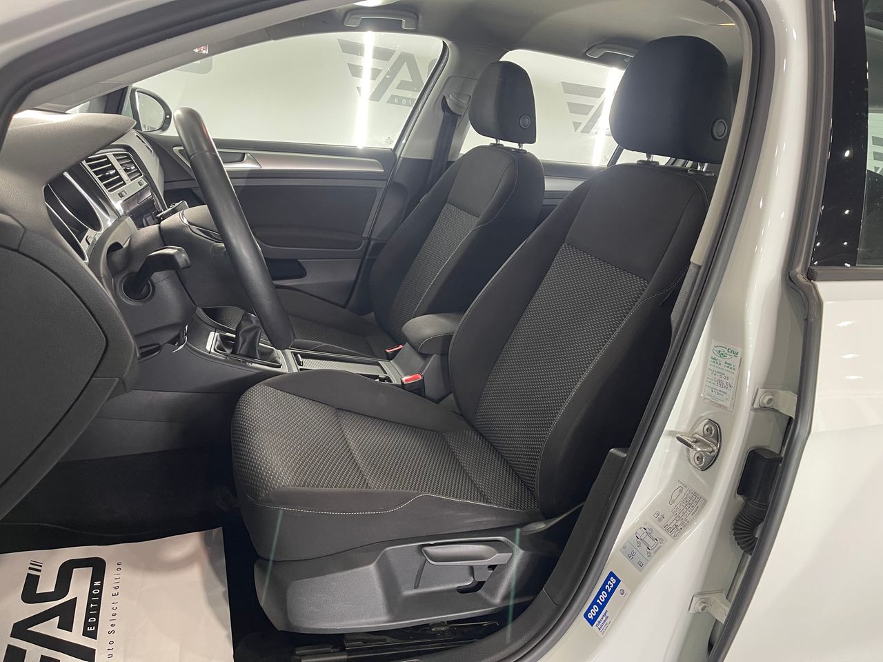 Imagen 137 del Volkswagen Golf en Auto Select Edition, Figueres