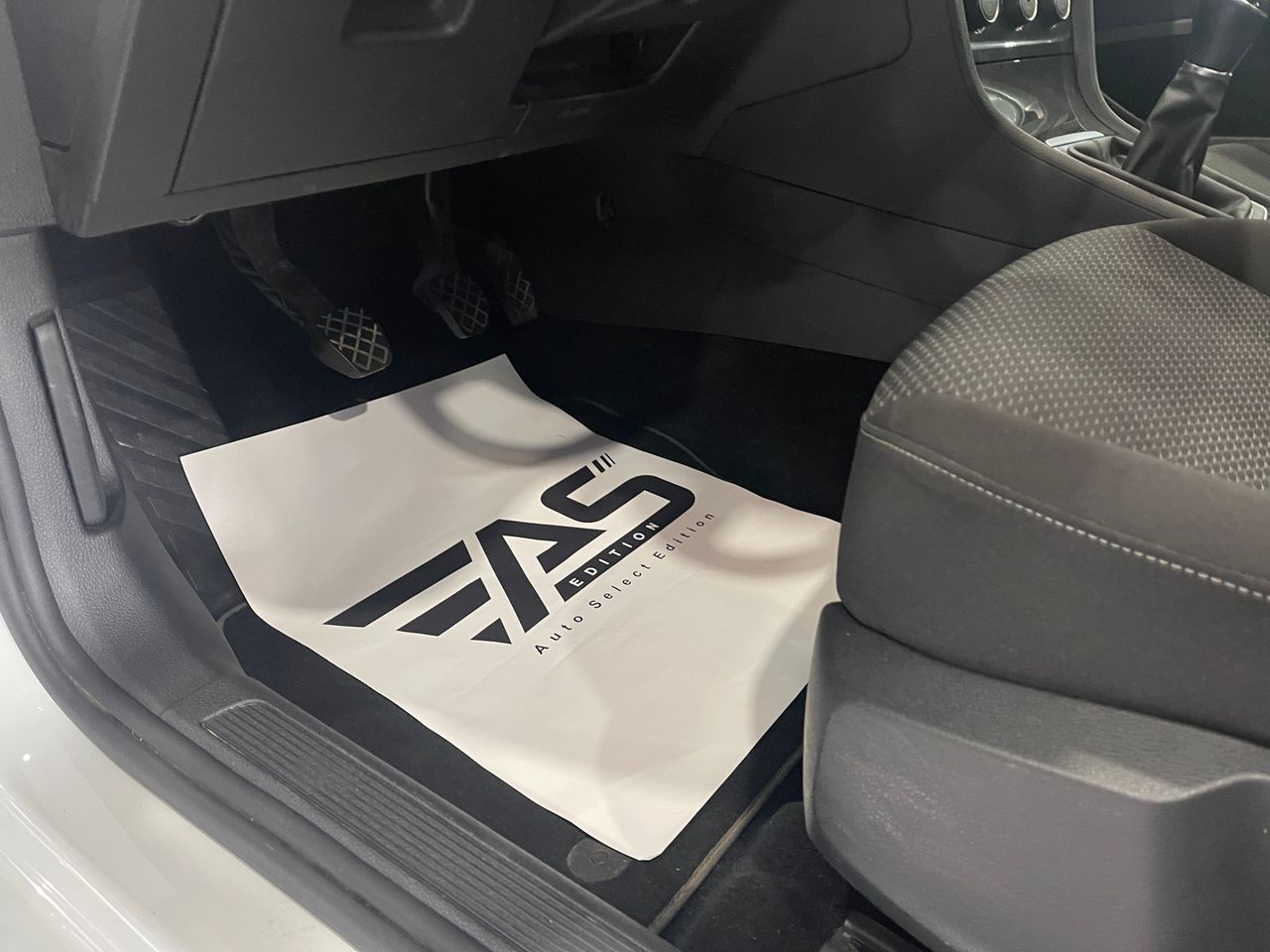 Imagen 81 del Volkswagen Golf en Auto Select Edition, Figueres