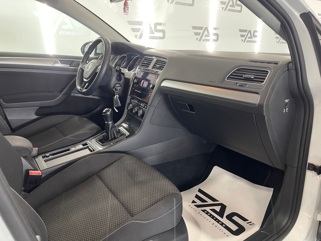 Imagen 139 del Volkswagen Golf en Auto Select Edition, Figueres