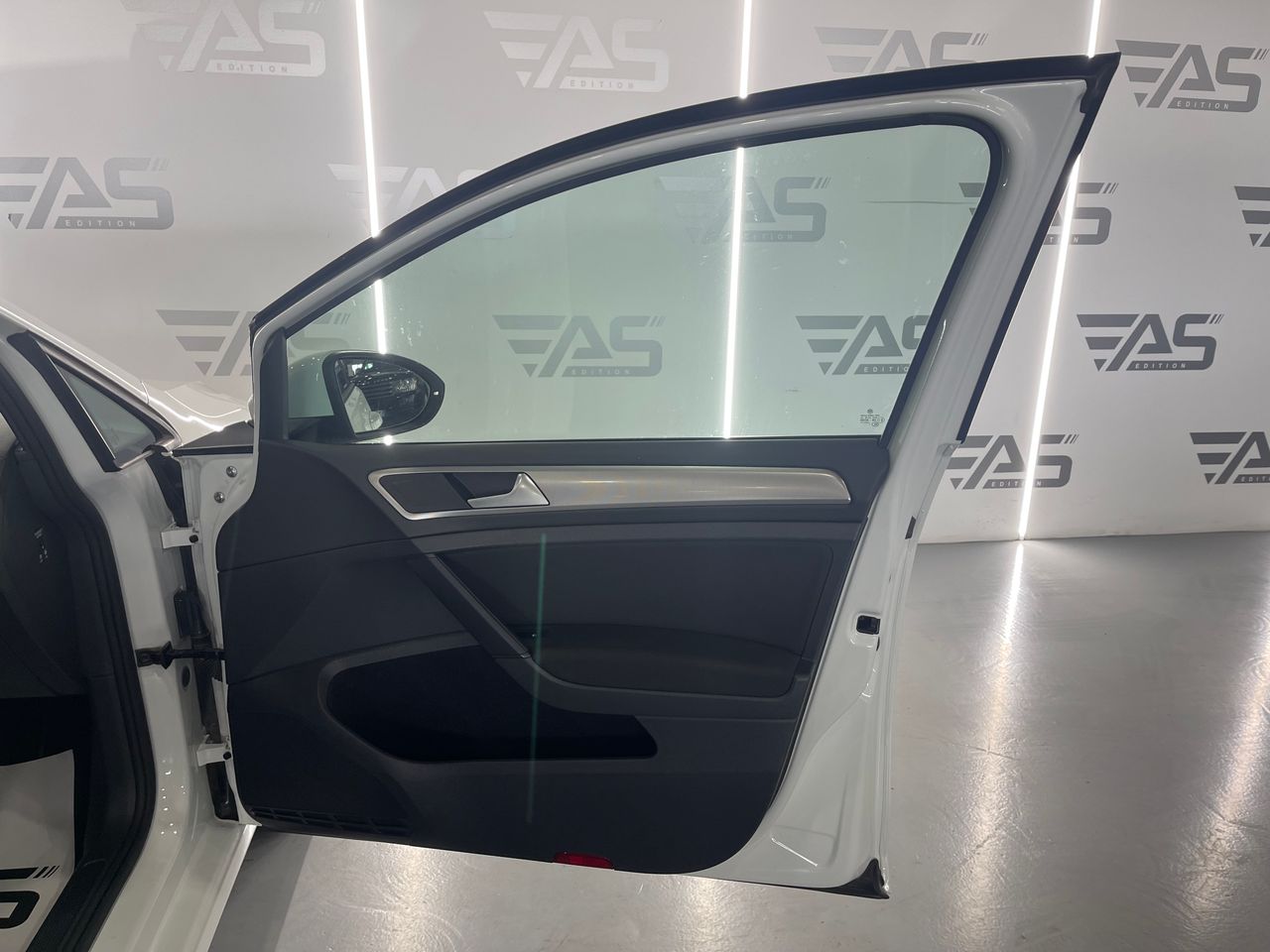 Imagen 111 del Volkswagen Golf en Auto Select Edition, Figueres