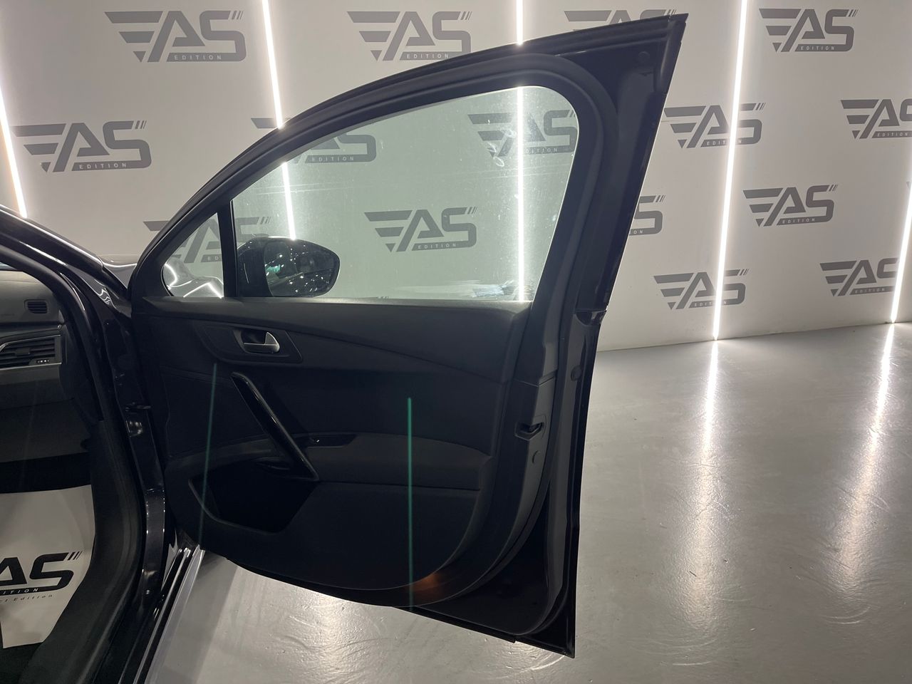 Imagen 79 del Peugeot 508 en Auto Select Edition, Figueres