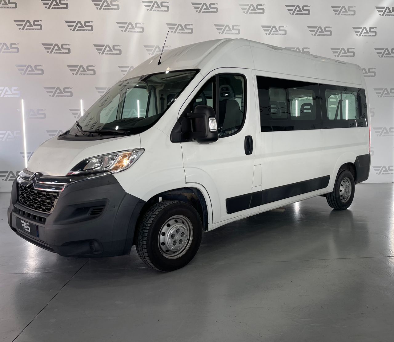 Citroën Jumper BlueHDi Furgon 33L2H1 2.2cc 120cv – 9 PLAZAS