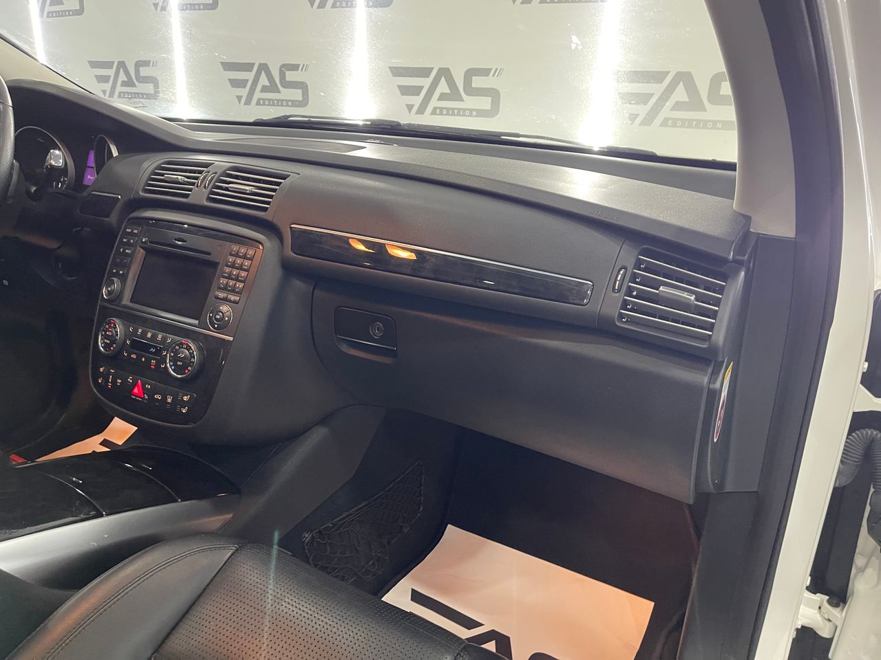 Imagen 182 del Mercedes Clase R en Auto Select Edition, Figueres