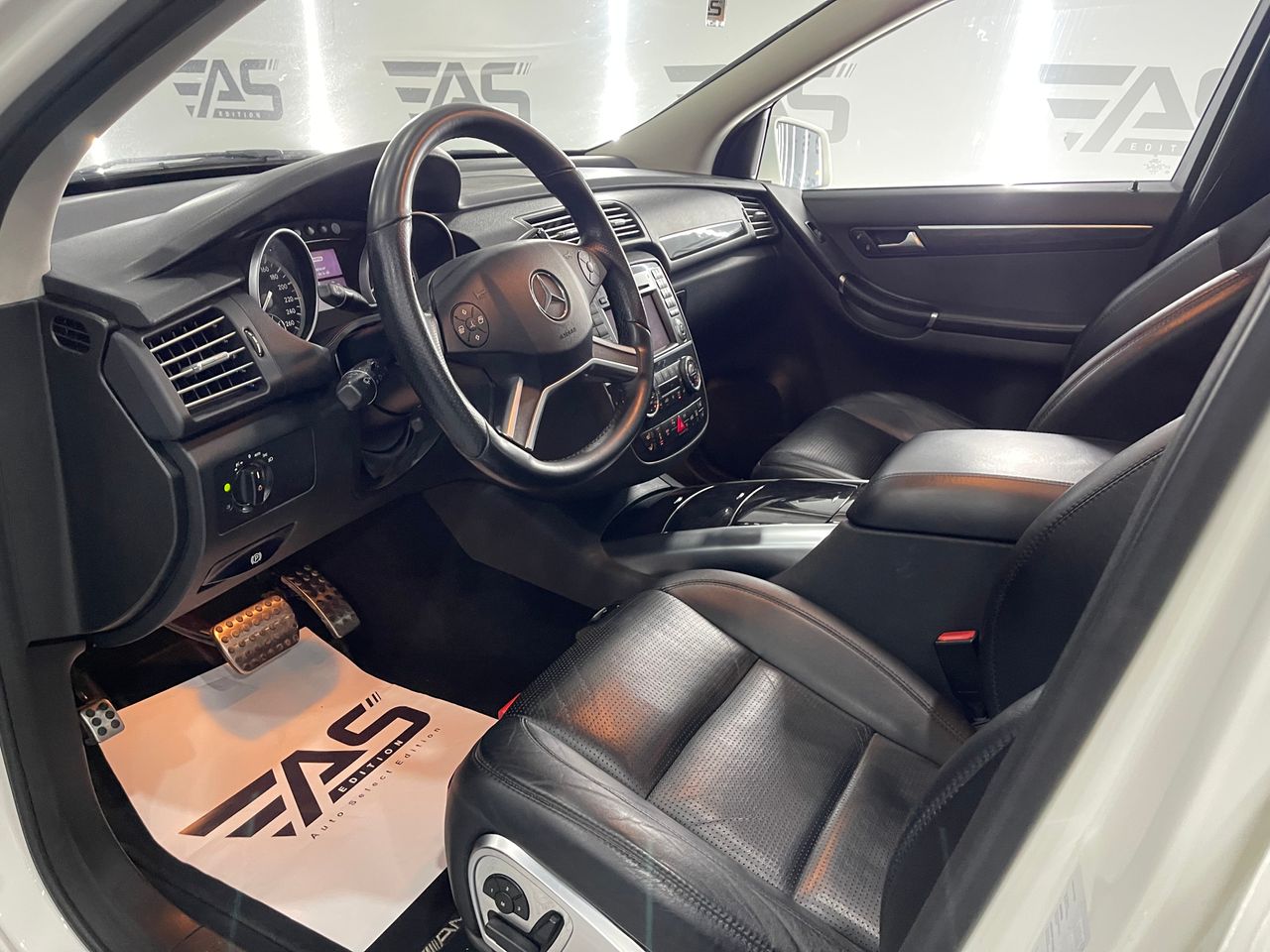 Imagen 193 del Mercedes Clase R en Auto Select Edition, Figueres