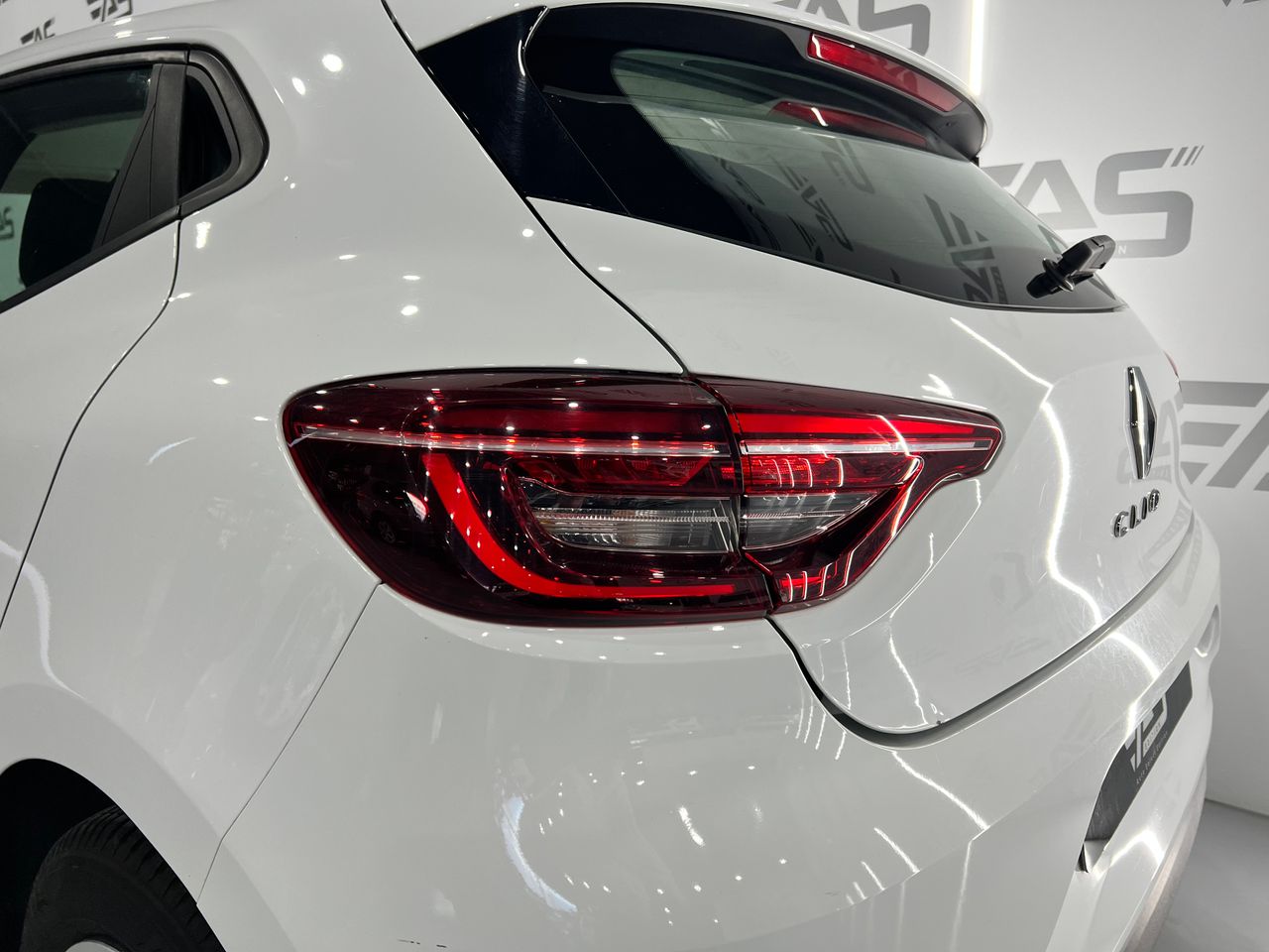 Imagen 26 del Renault Clio en Auto Select Edition, Figueres