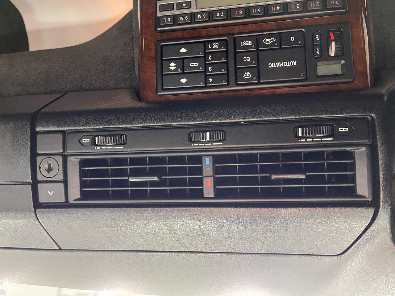 Imagen 110 del Mercedes Clase SL en Auto Select Edition, Figueres