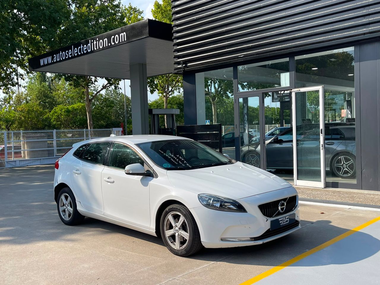 Imagen 3 del Volvo V40 en Auto Select Edition, Figueres