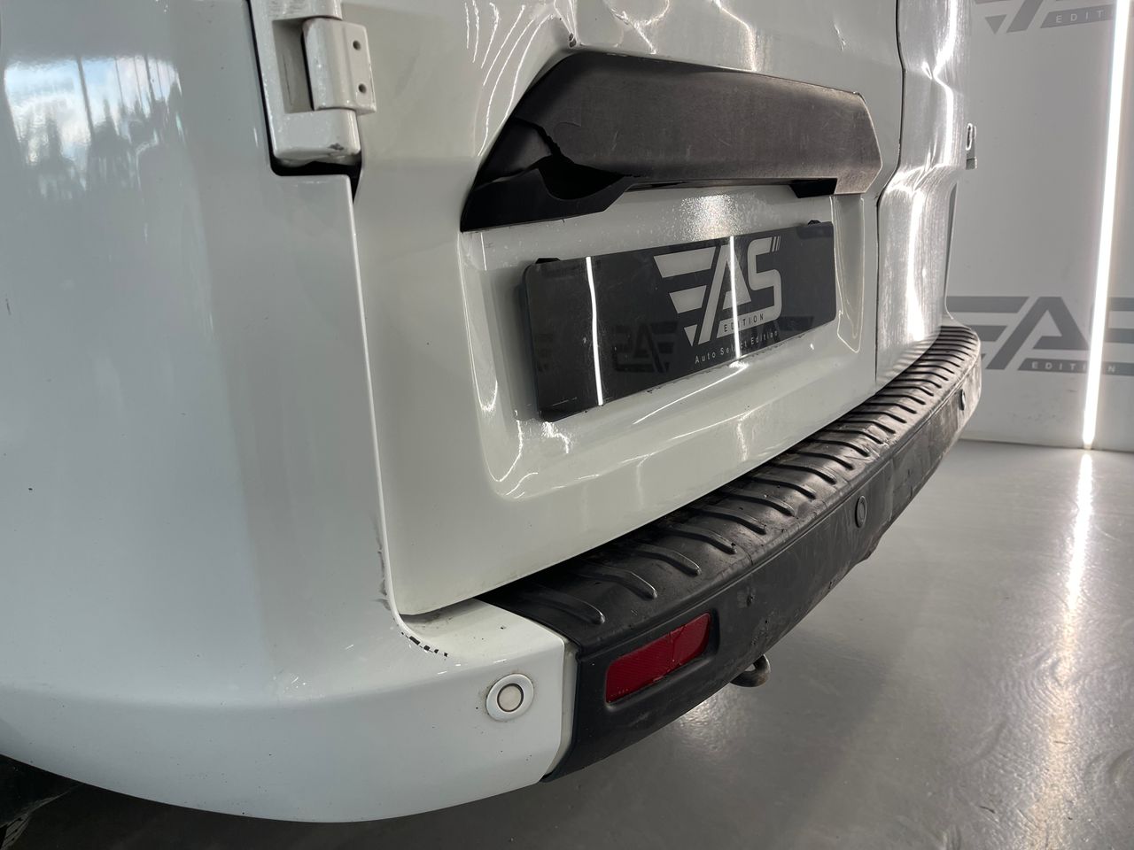 Imagen 12 del Ford Transit Custom en Auto Select Edition, Figueres