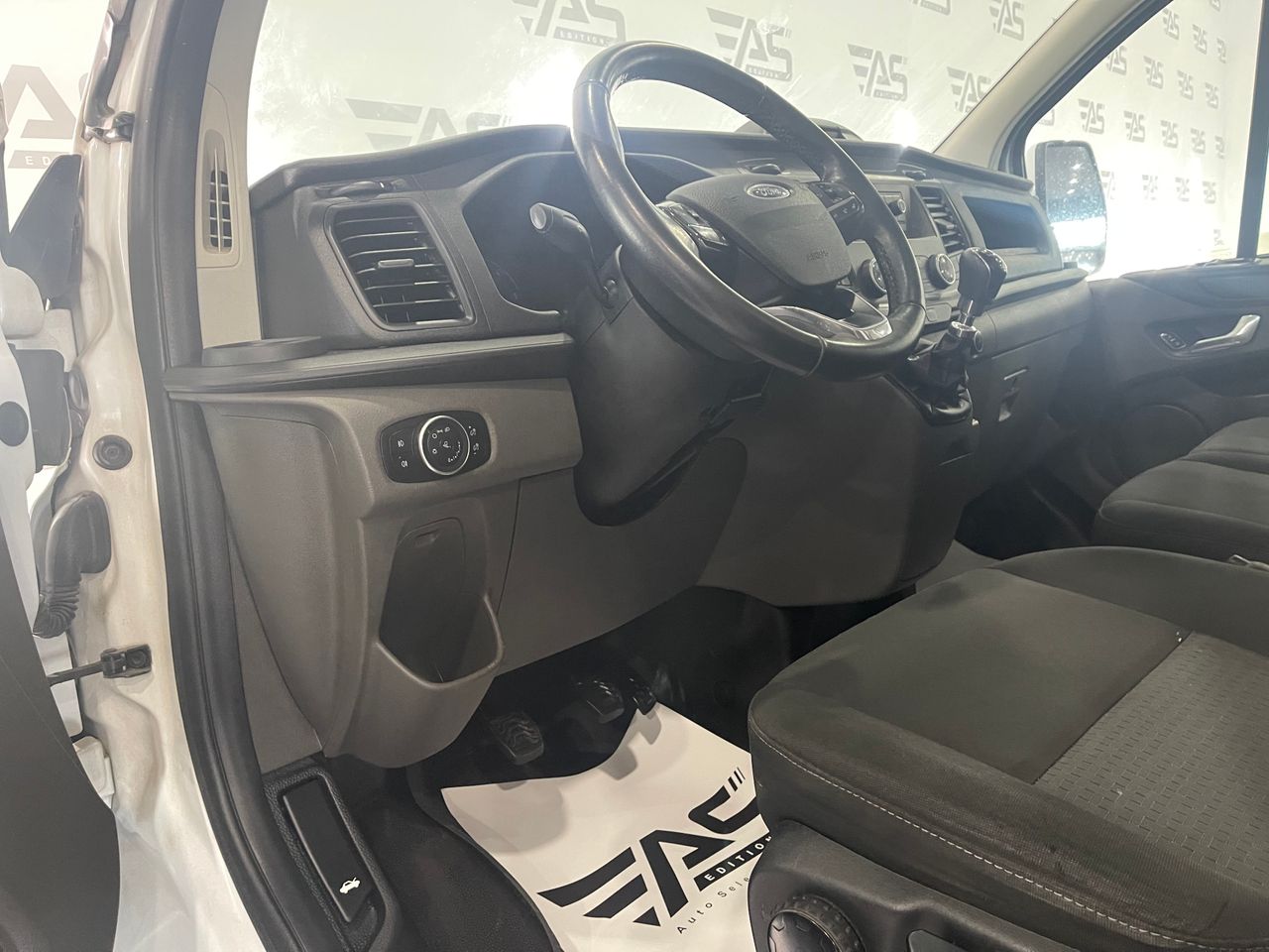 Imagen 79 del Ford Transit Custom en Auto Select Edition, Figueres