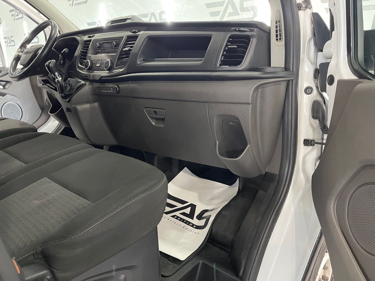 Imagen 123 del Ford Transit Custom en Auto Select Edition, Figueres