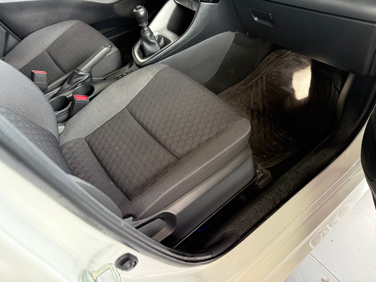 Imagen 8 del Toyota Yaris en Auto Select Edition, Figueres