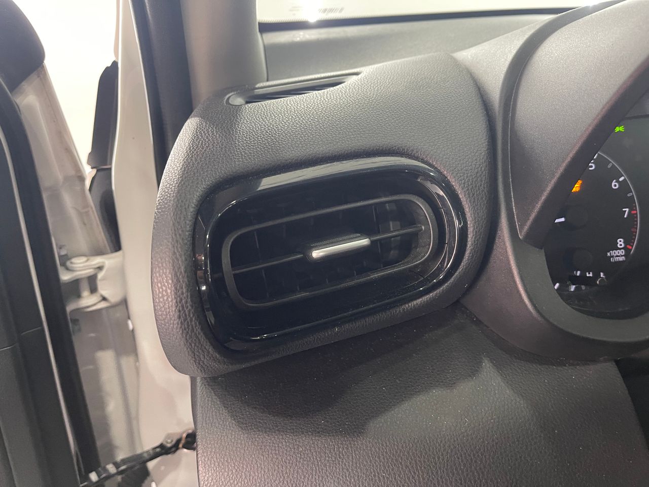 Imagen 99 del Toyota Yaris en Auto Select Edition, Figueres