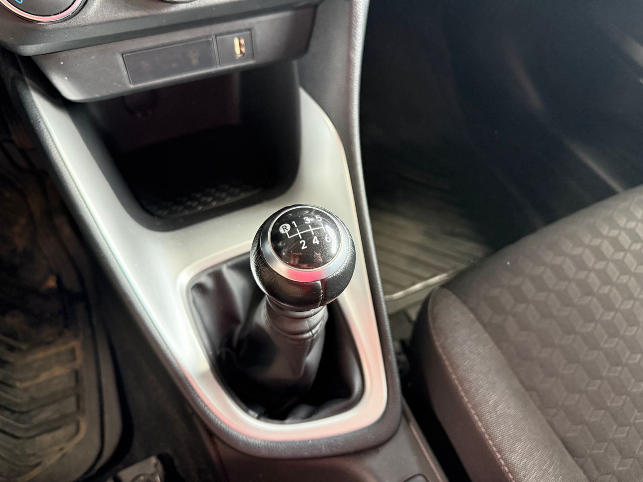 Imagen 21 del Toyota Yaris en Auto Select Edition, Figueres