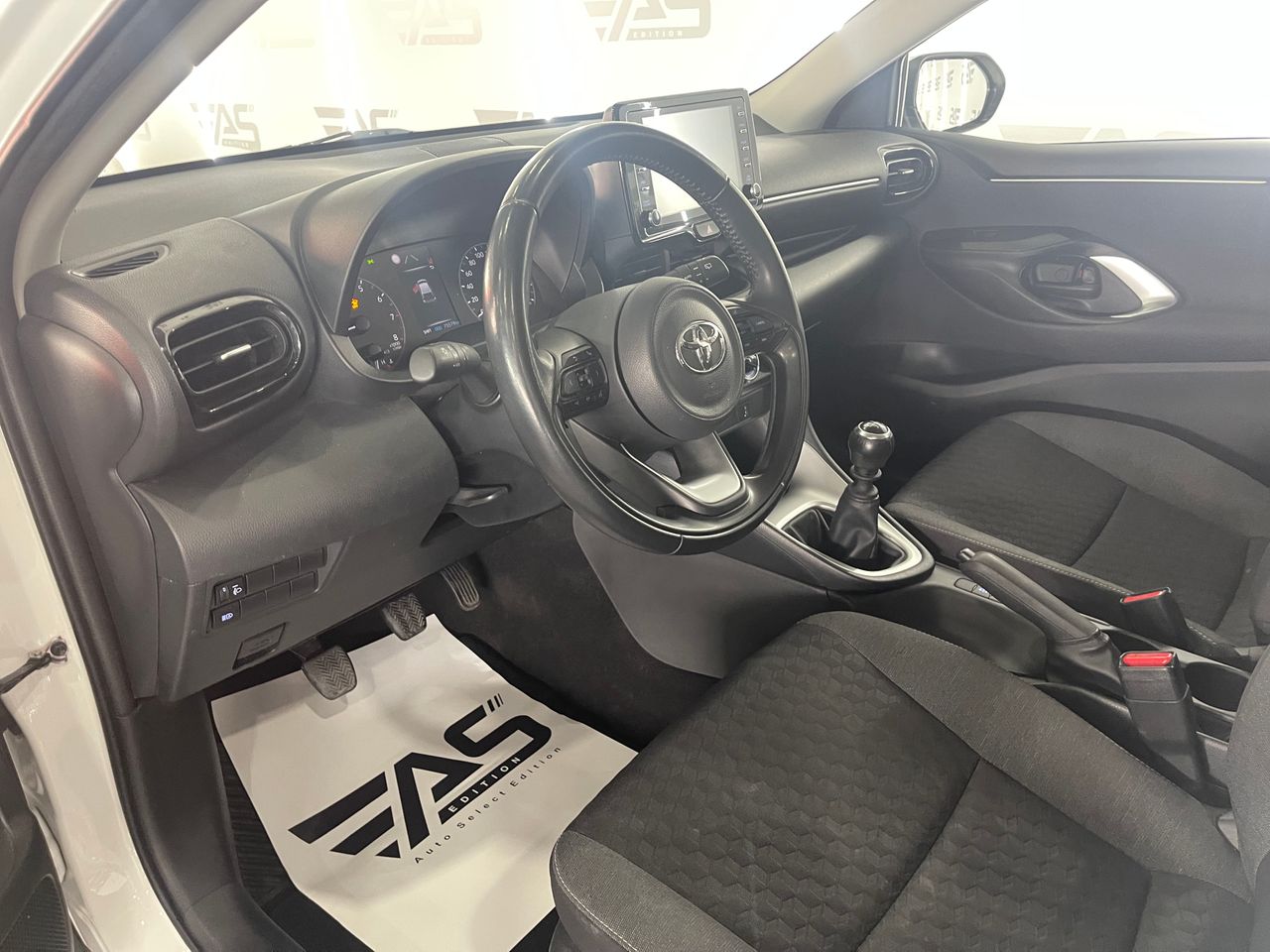 Imagen 126 del Toyota Yaris en Auto Select Edition, Figueres