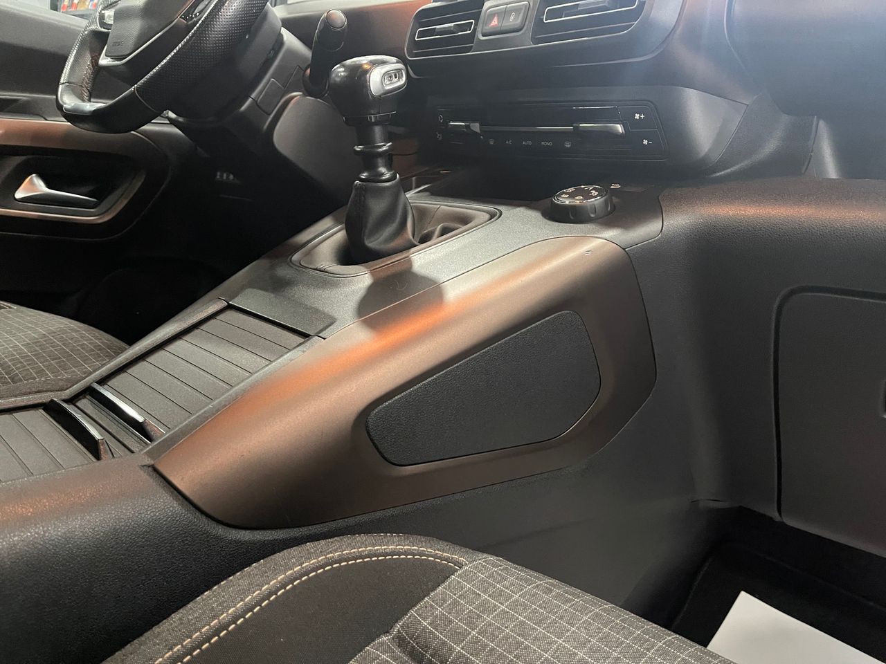 Imagen 157 del Peugeot Rifter en Auto Select Edition, Figueres