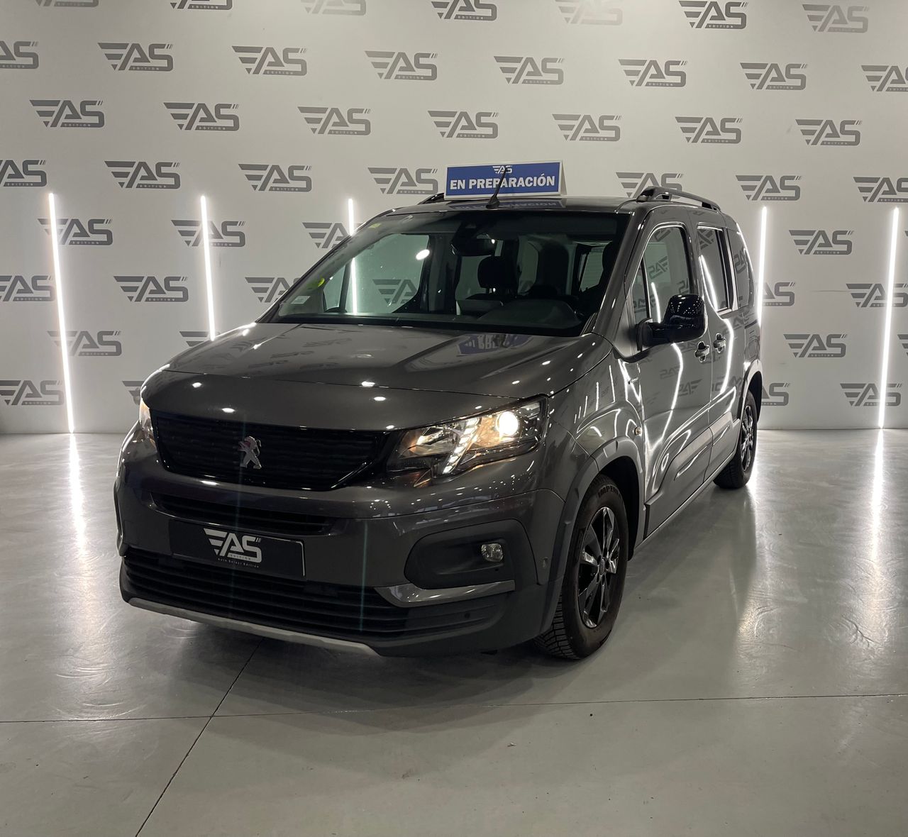 Imagen 1 del Peugeot Rifter en Auto Select Edition, Figueres