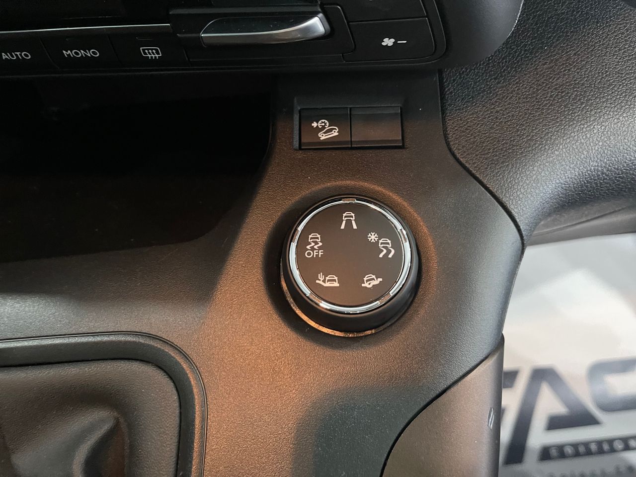 Imagen 154 del Peugeot Rifter en Auto Select Edition, Figueres