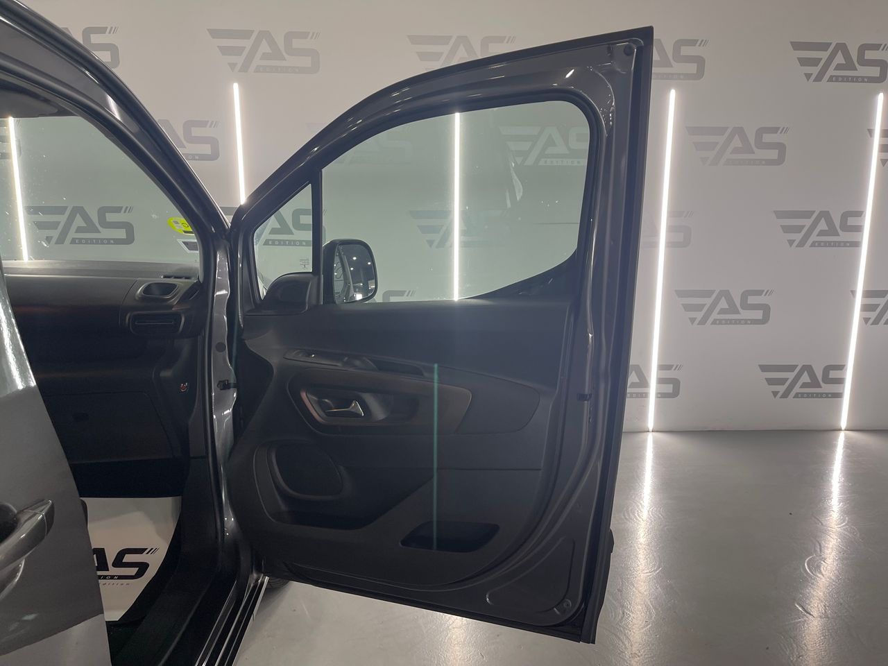 Imagen 140 del Peugeot Rifter en Auto Select Edition, Figueres