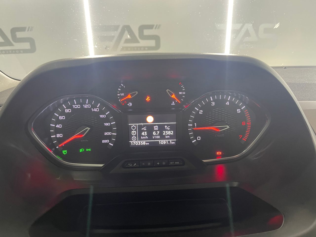 Imagen 94 del Peugeot Rifter en Auto Select Edition, Figueres