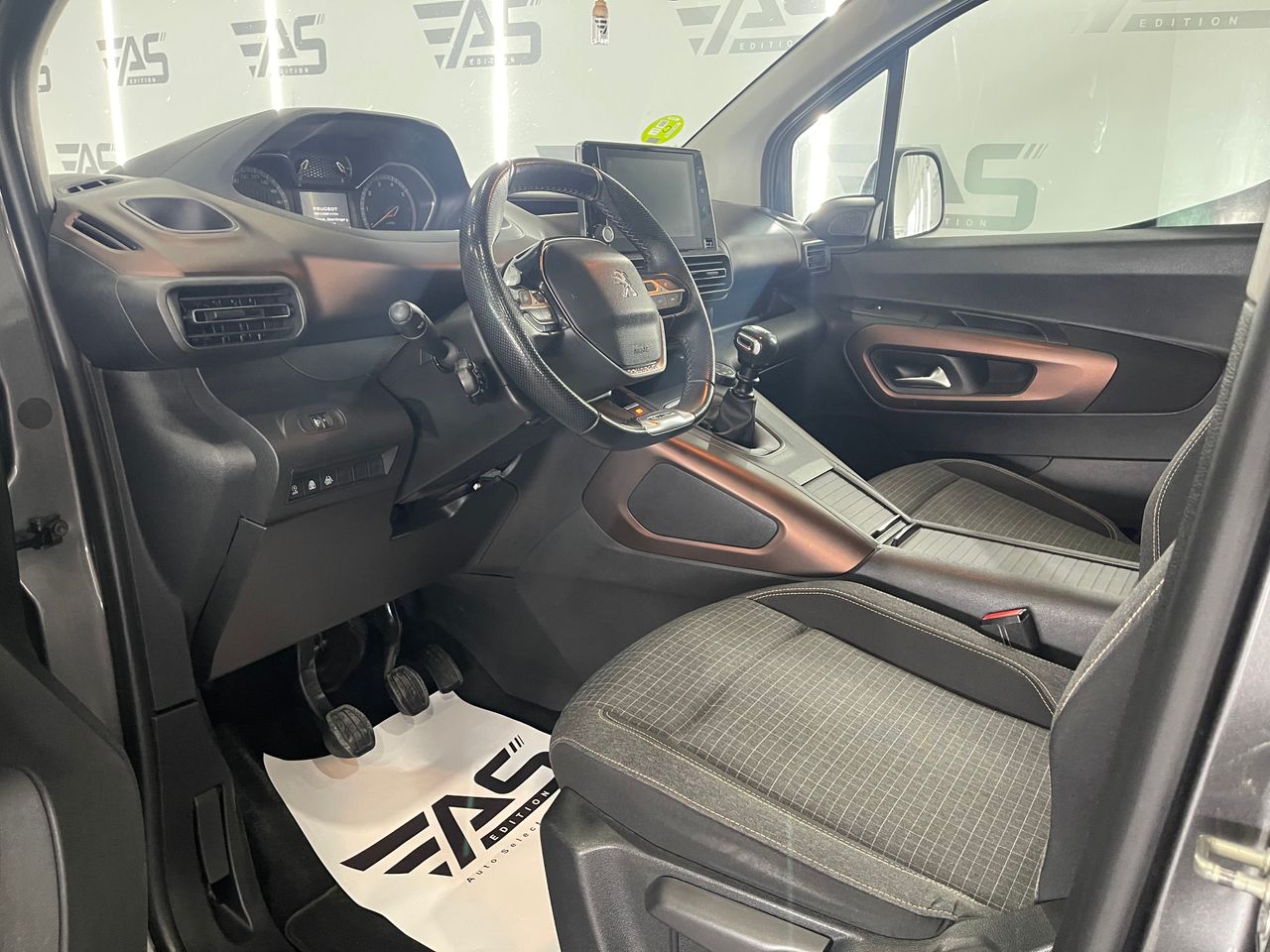 Imagen 164 del Peugeot Rifter en Auto Select Edition, Figueres