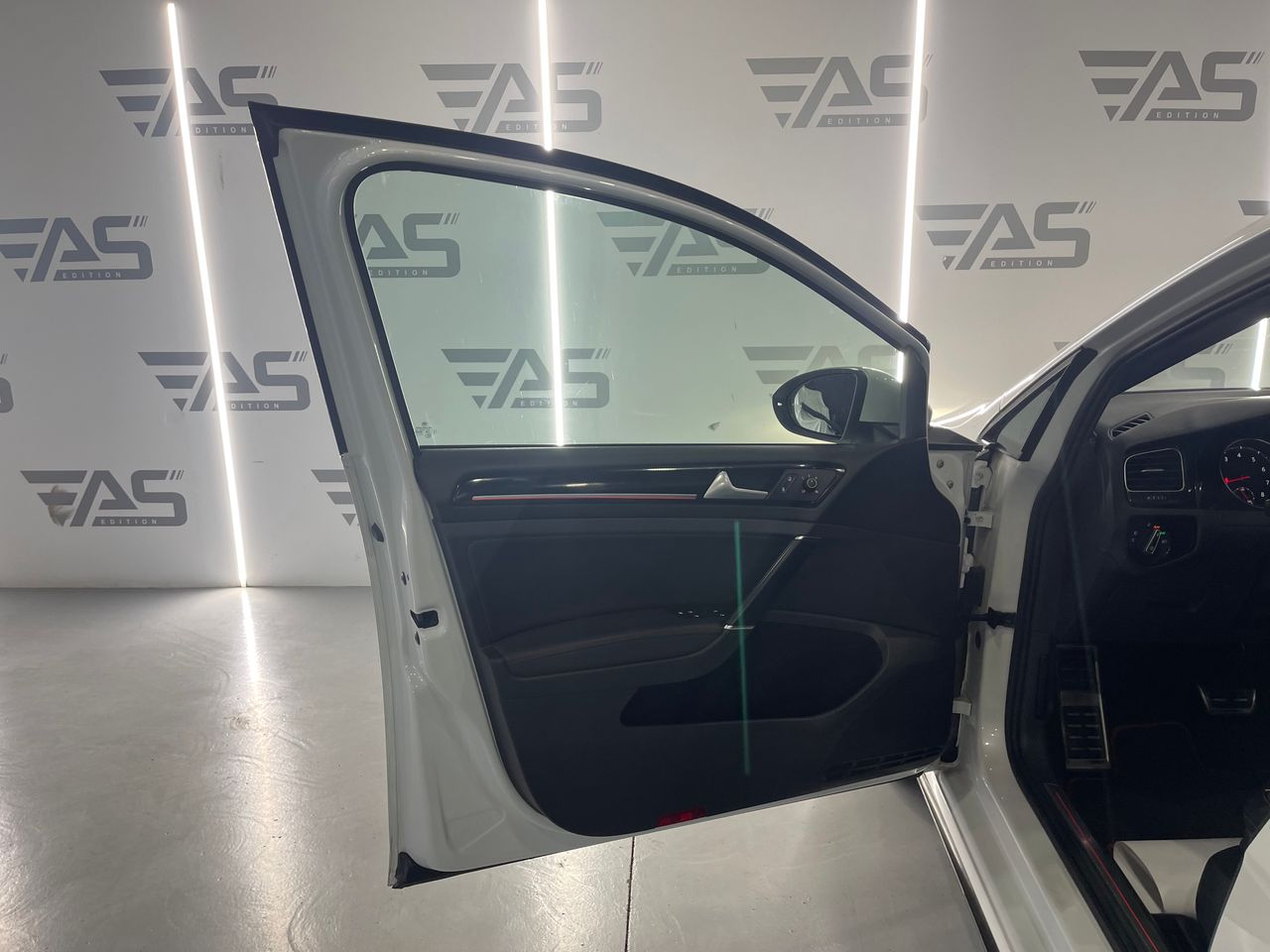 Imagen 90 del Volkswagen Golf en Auto Select Edition, Figueres