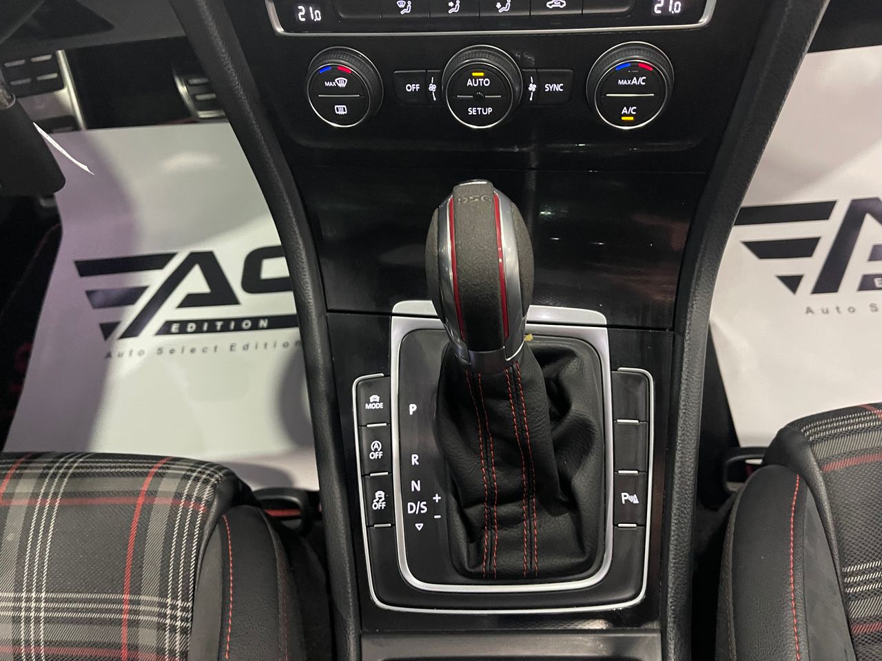 Imagen 127 del Volkswagen Golf en Auto Select Edition, Figueres