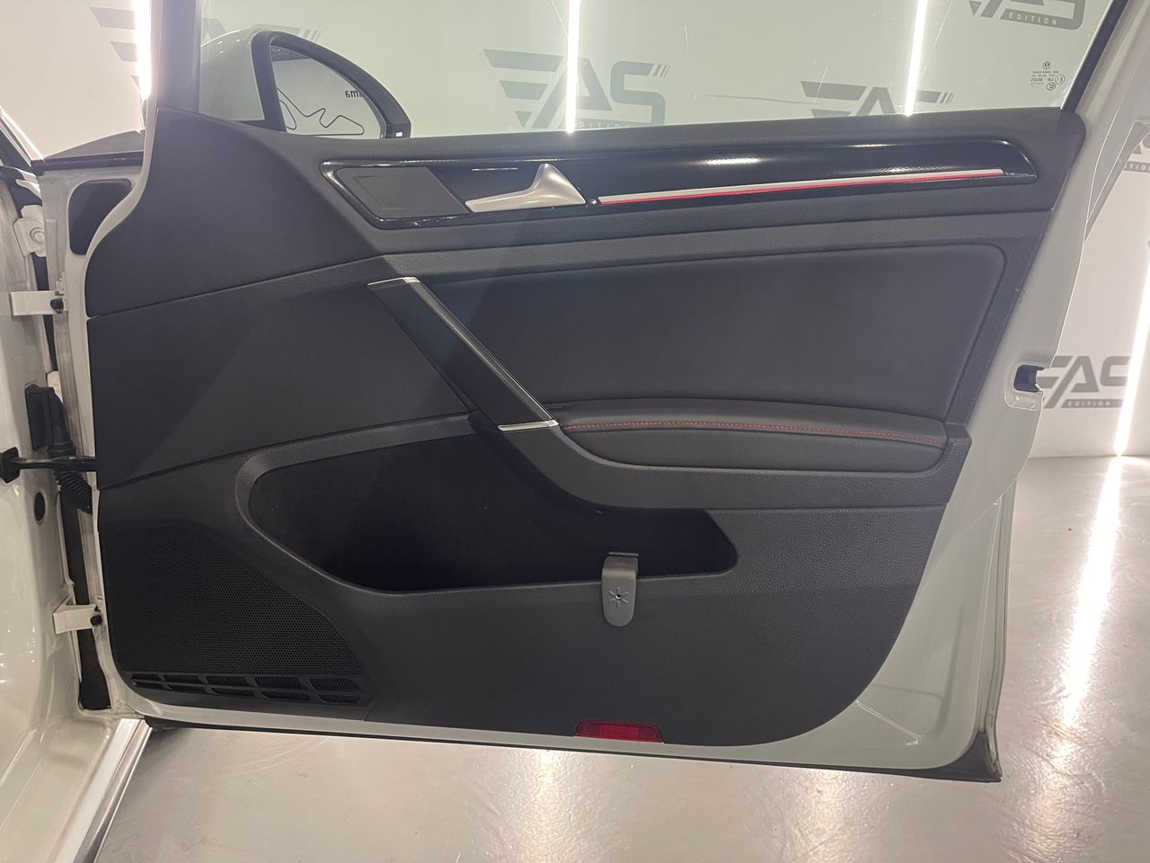 Imagen 116 del Volkswagen Golf en Auto Select Edition, Figueres