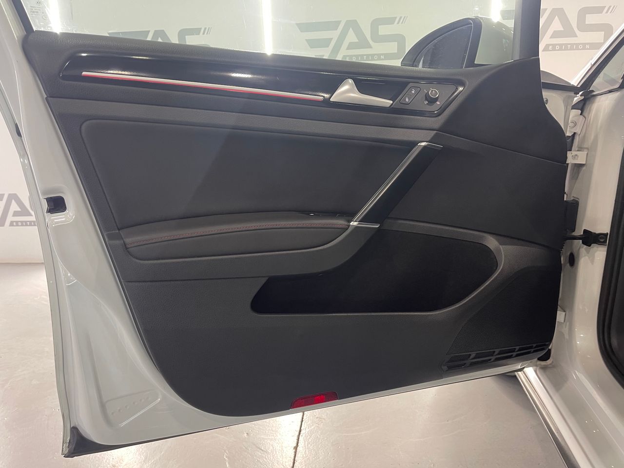 Imagen 91 del Volkswagen Golf en Auto Select Edition, Figueres