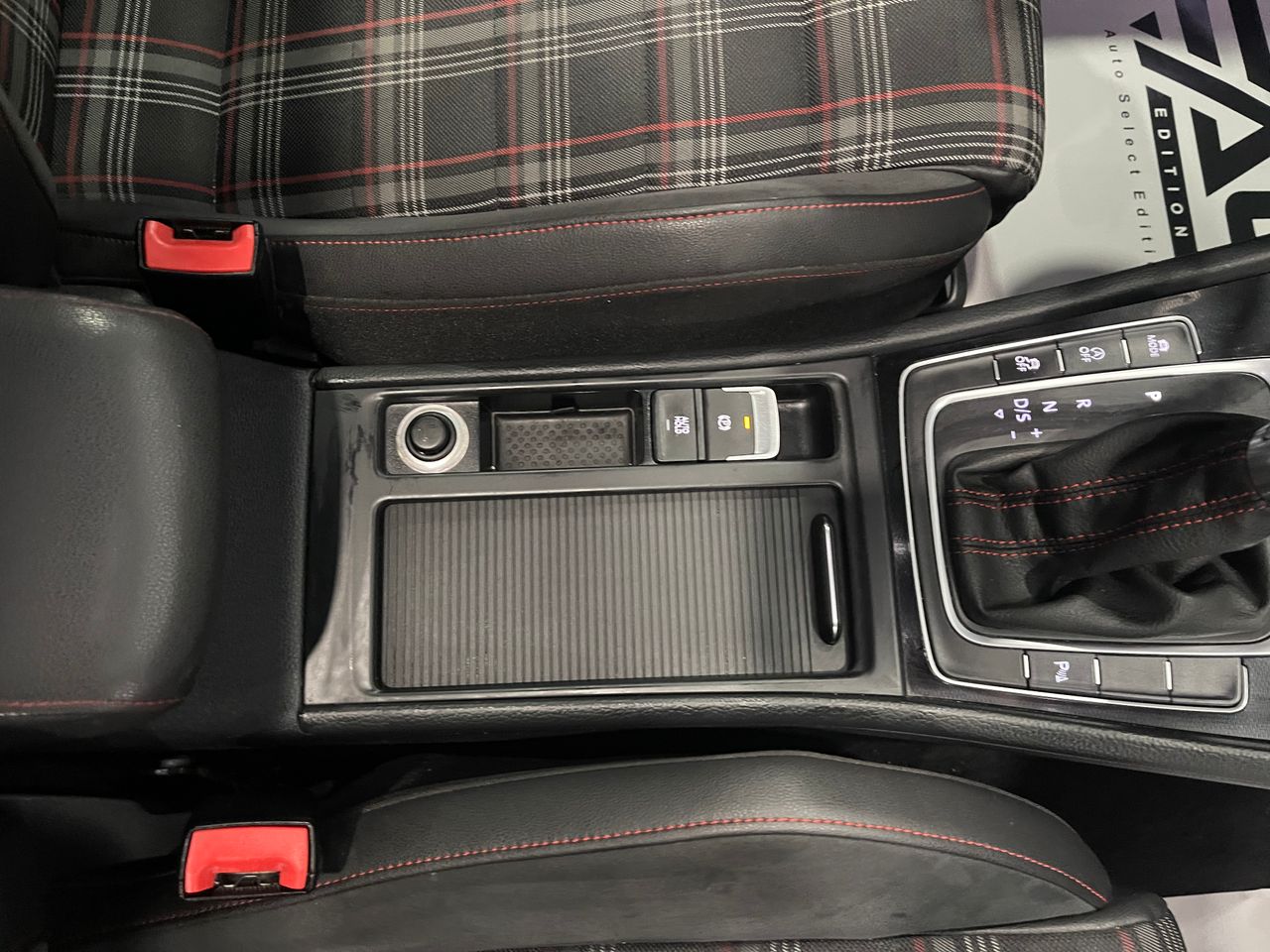 Imagen 126 del Volkswagen Golf en Auto Select Edition, Figueres