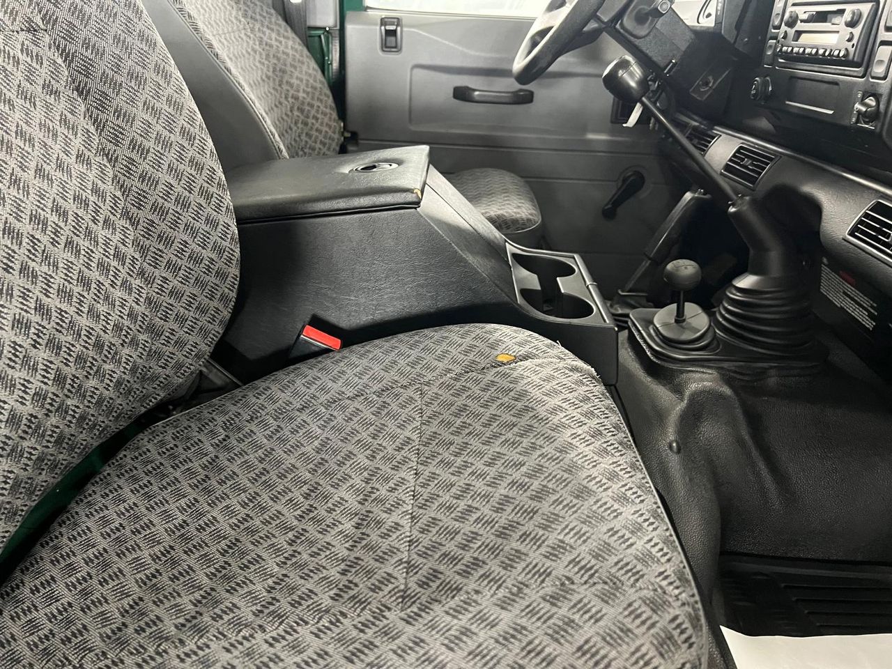 Imagen 97 del Land-Rover Defender en Auto Select Edition, Figueres