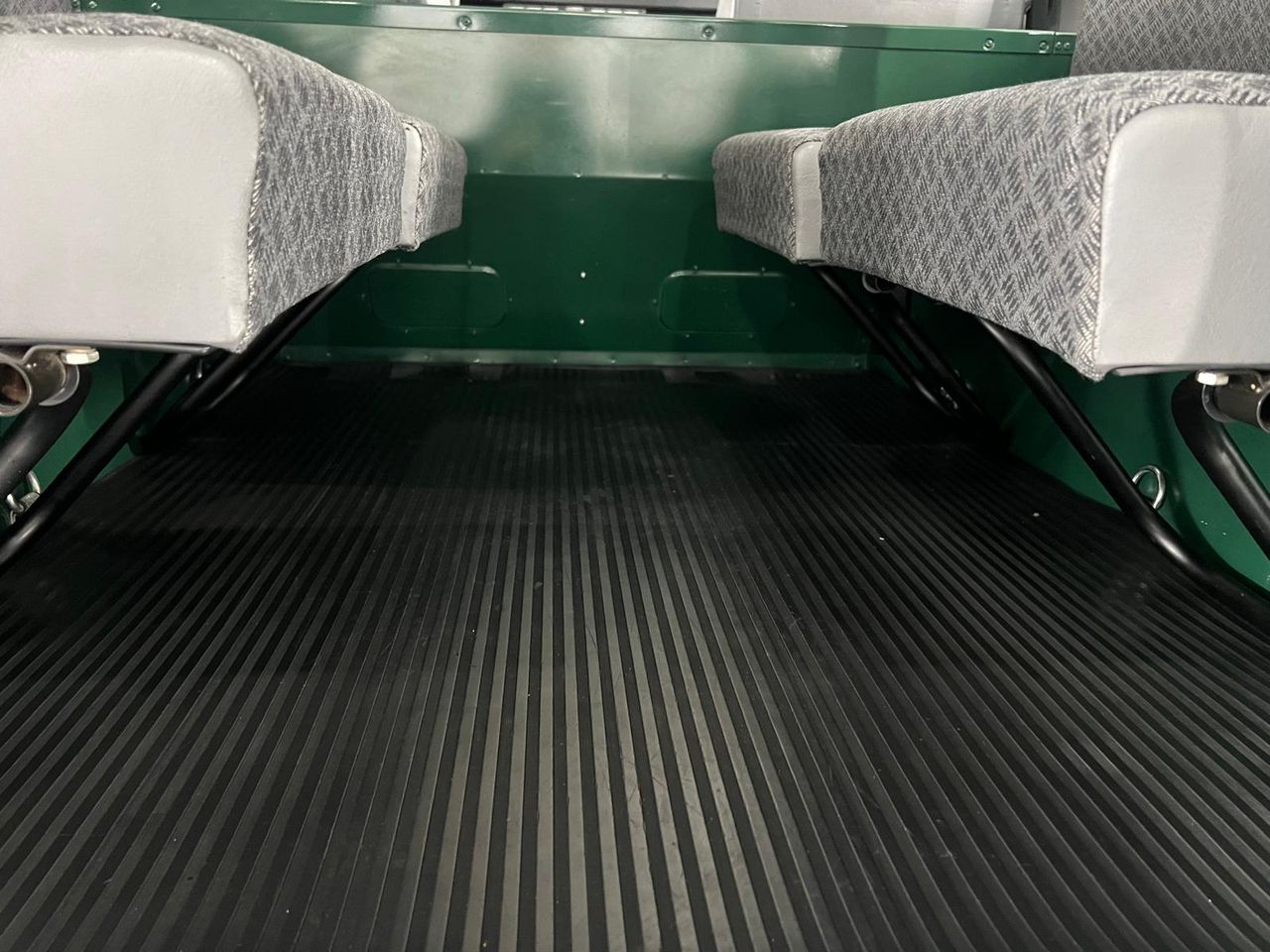 Imagen 110 del Land-Rover Defender en Auto Select Edition, Figueres