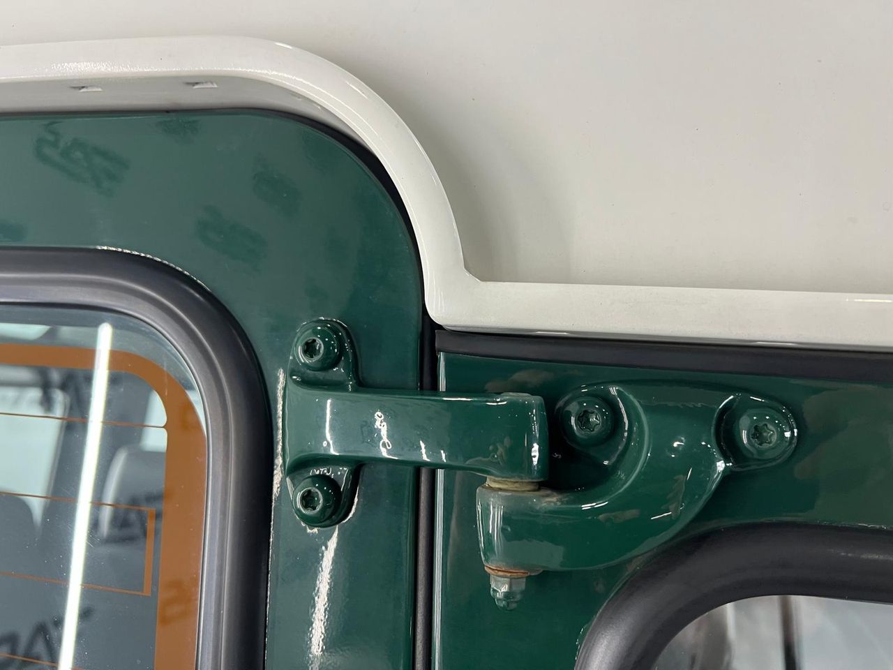 Imagen 26 del Land-Rover Defender en Auto Select Edition, Figueres