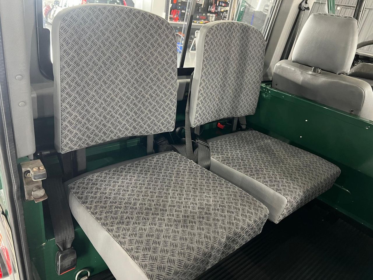 Imagen 93 del Land-Rover Defender en Auto Select Edition, Figueres