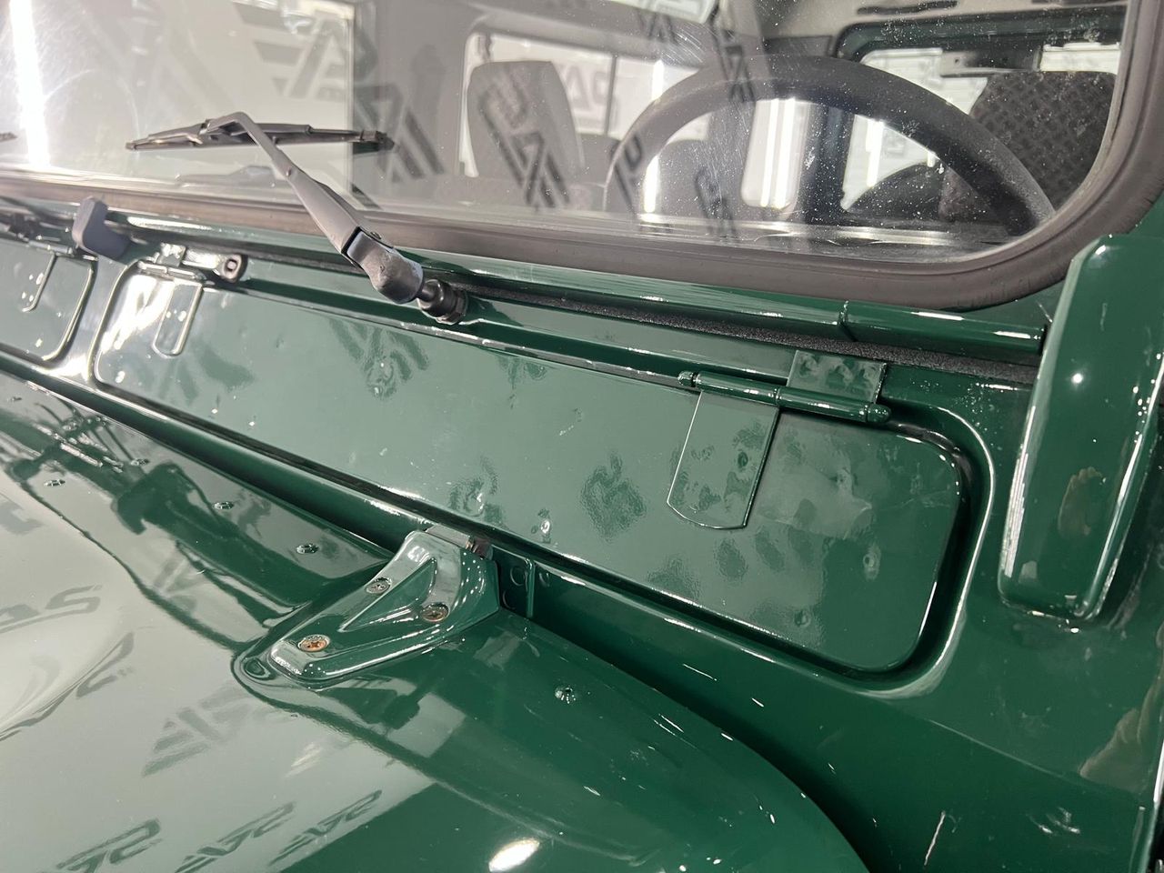 Imagen 14 del Land-Rover Defender en Auto Select Edition, Figueres