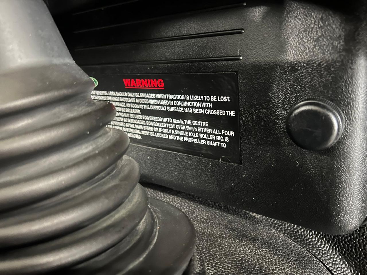 Imagen 86 del Land-Rover Defender en Auto Select Edition, Figueres