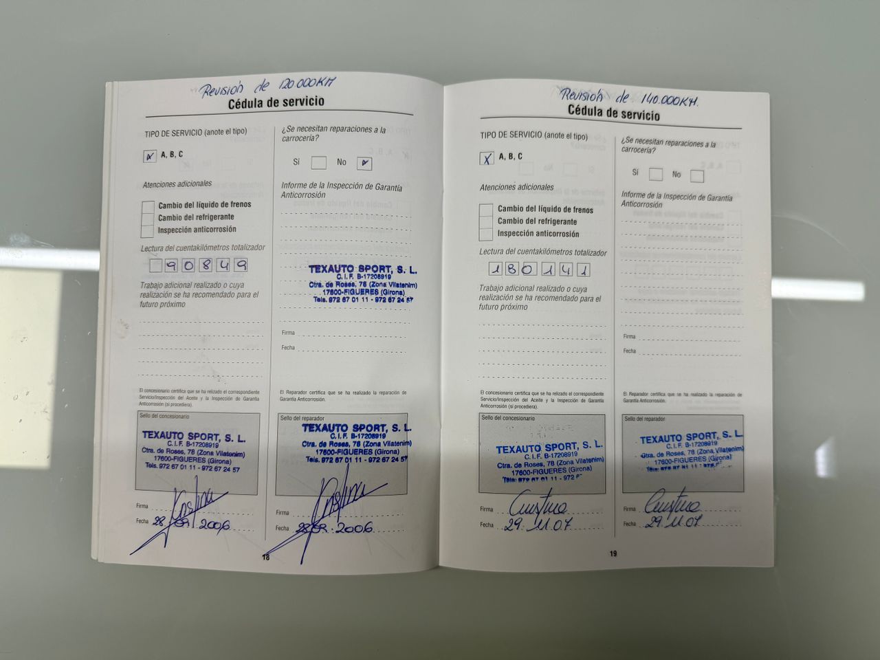 Imagen 120 del Land-Rover Defender en Auto Select Edition, Figueres