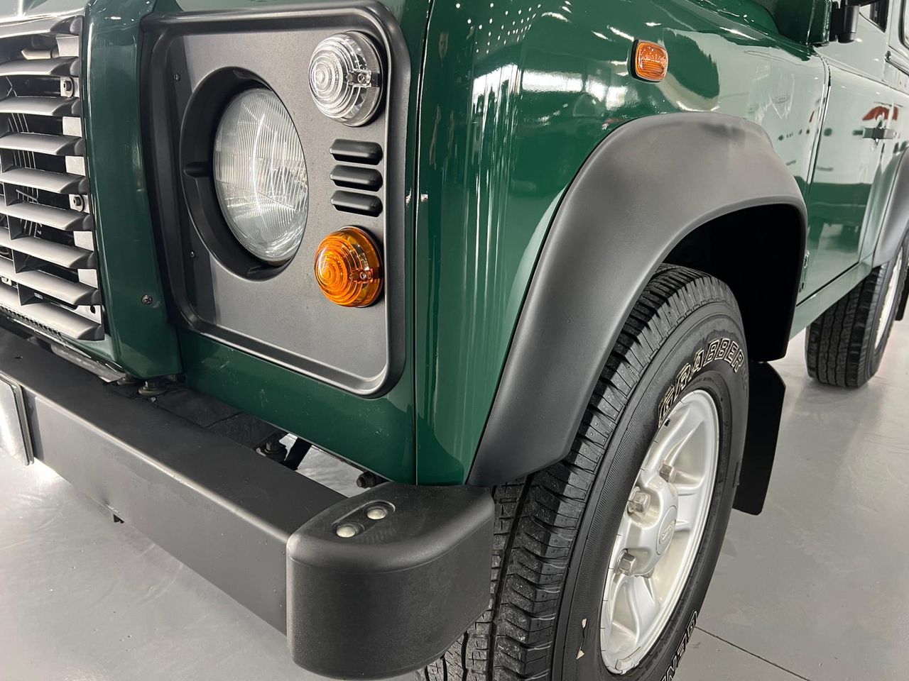 Imagen 13 del Land-Rover Defender en Auto Select Edition, Figueres