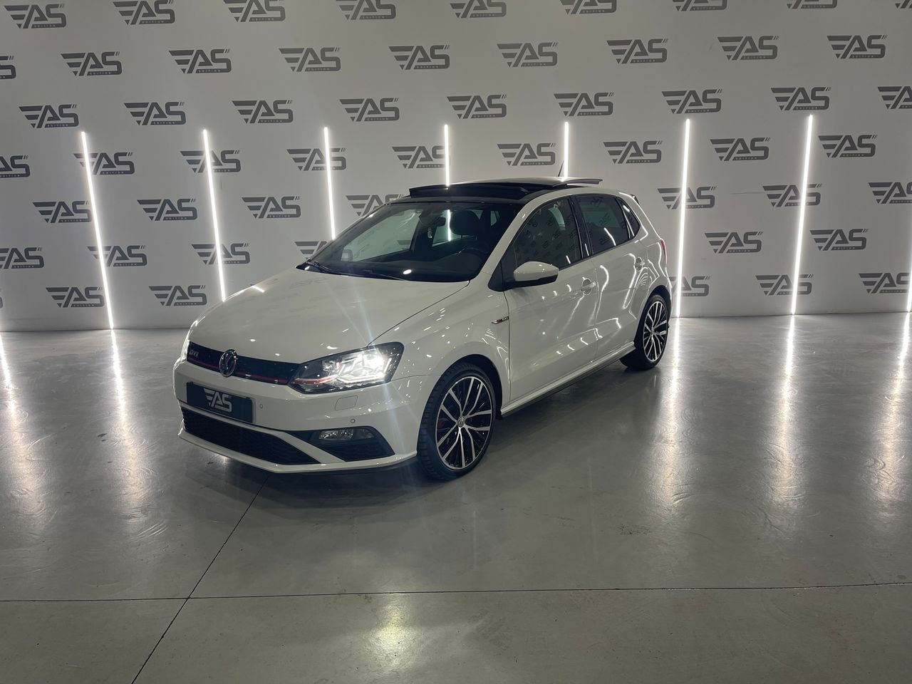 Volkswagen Polo Polo  1.8 TSI DSG GTI – IMPECABLE !!!