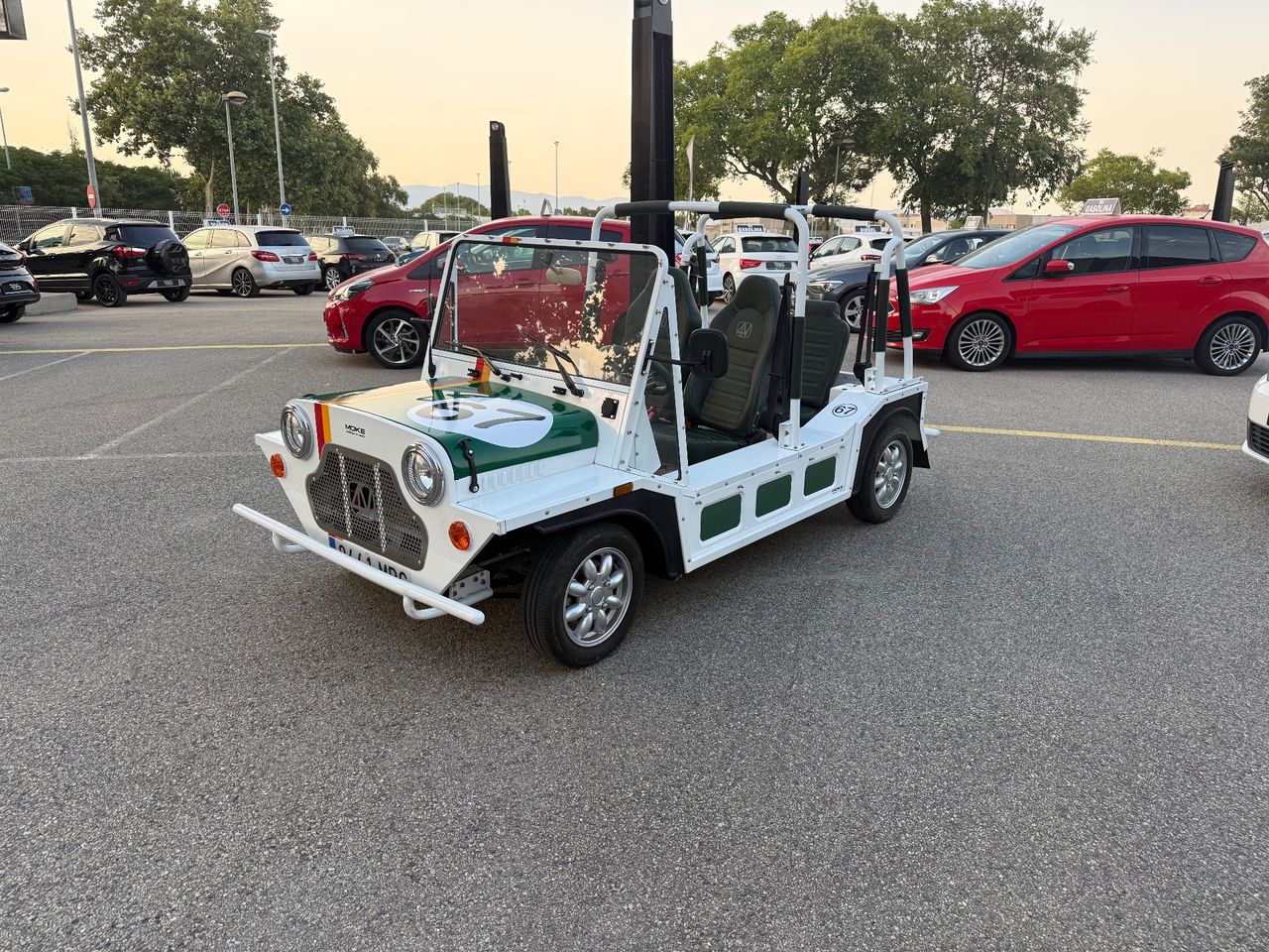 Austin Mini MOKE  E-MOKE – Versión Especial 4V 4VIENTOS – REESTRENO !!!